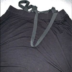 BLACK SKIRT AJUSTABLE STRAPS 4XL HOT TOPIC
